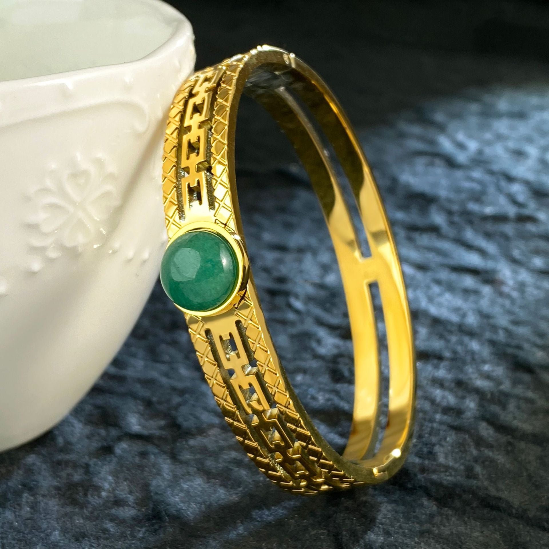 Wholesale Titanium Steel Plated 18K Gold High-end Luxury Bracelet ACC-BT-YuXun008