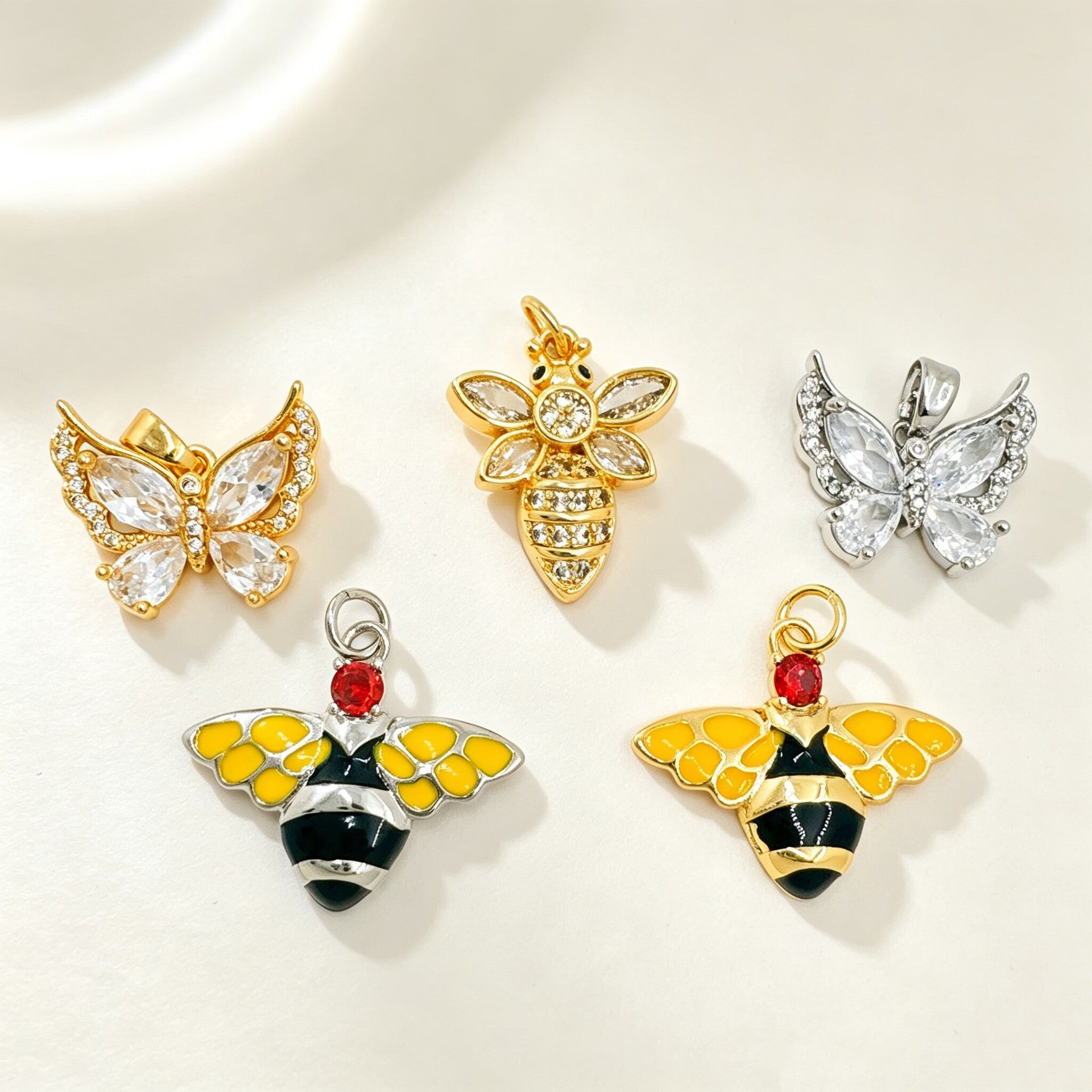 Wholesale Trendy Bee Butterfly Necklace Copper Electroplated Layering Jewelry Gift for Women
