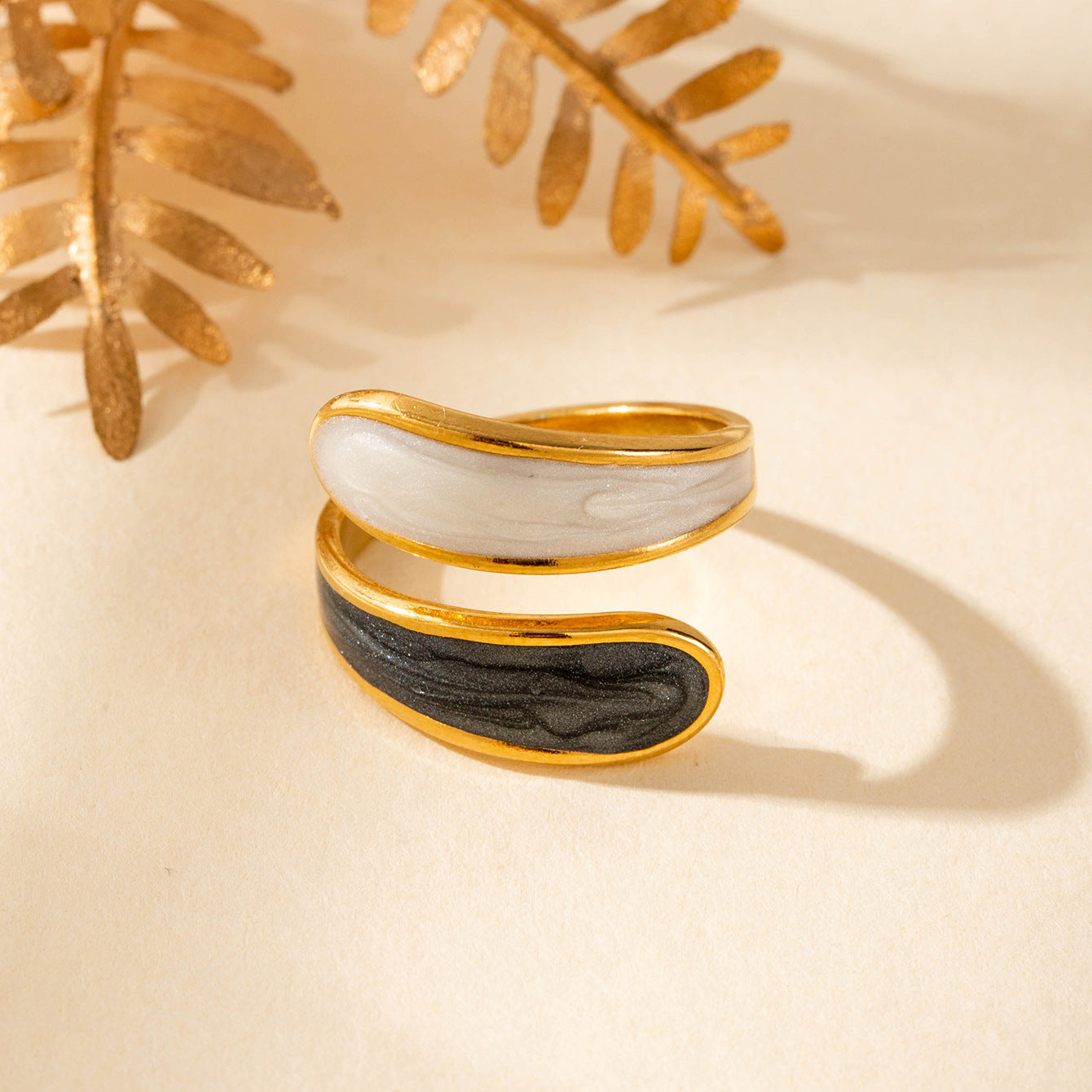 Wholesale drop oil opening ring personality hip hop vacuum plating titanium steel ring