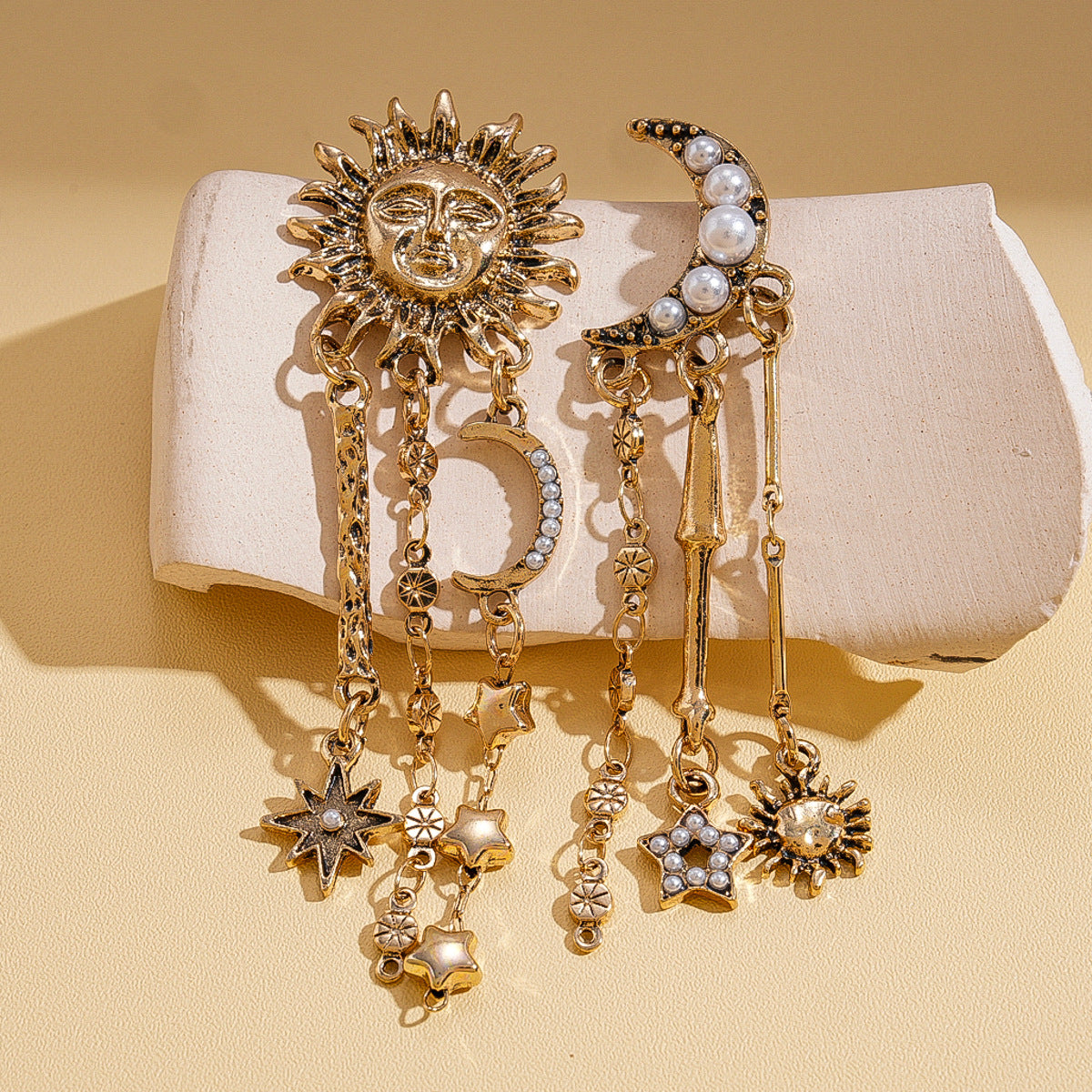 Wholesale Retro Vintage Imitation Pearl Moon Star Tassel Earrings Silver Needle Party Wear Jewelry Accessory