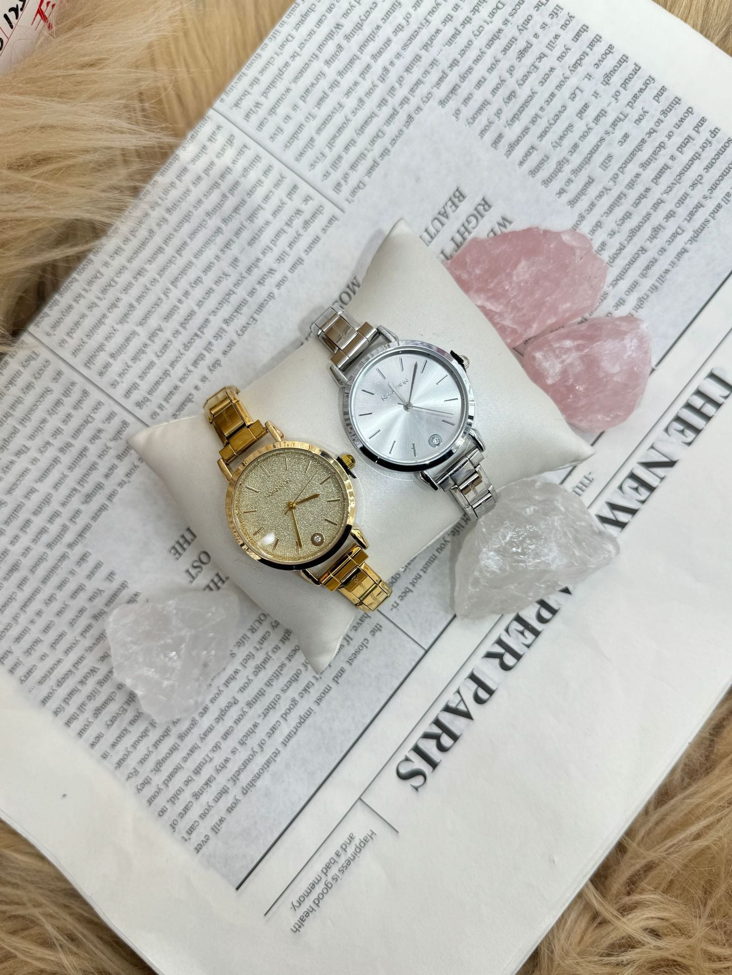 Wholesale Round Stainless Steel Quartz Watch with Rhinestones
