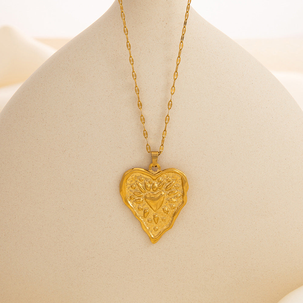 Wholesale Heart-shaped Stainless Steel Necklace 18K Gold Plated Light Luxury Choker Necklaces ACC-NE-YuHui008