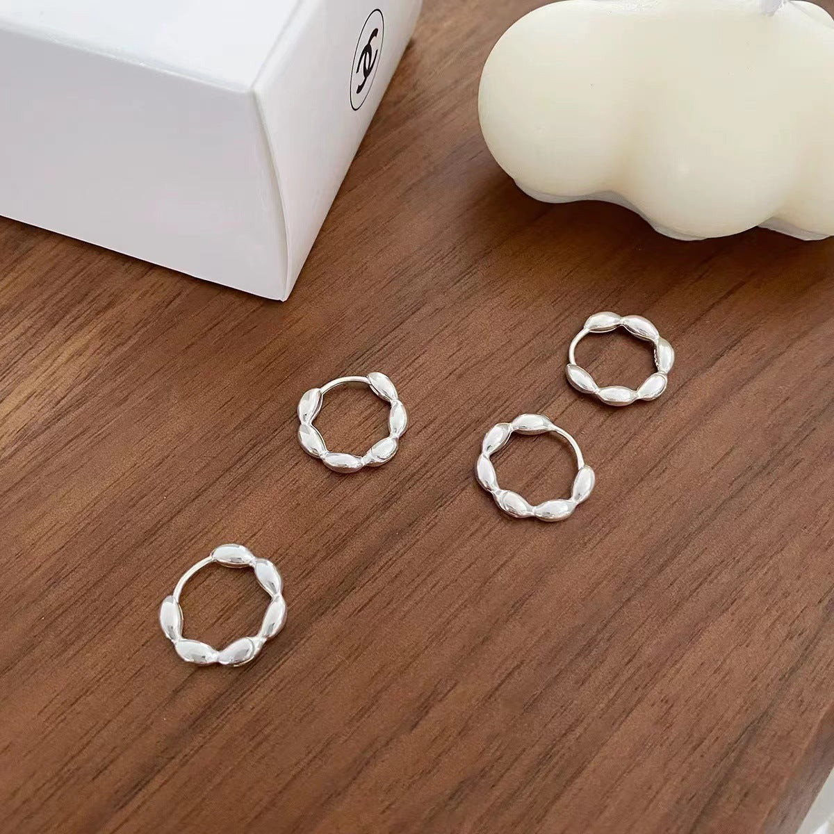 Wholesale Silver Tone Simple Style Earrings for Women Everyday Wear Accessory