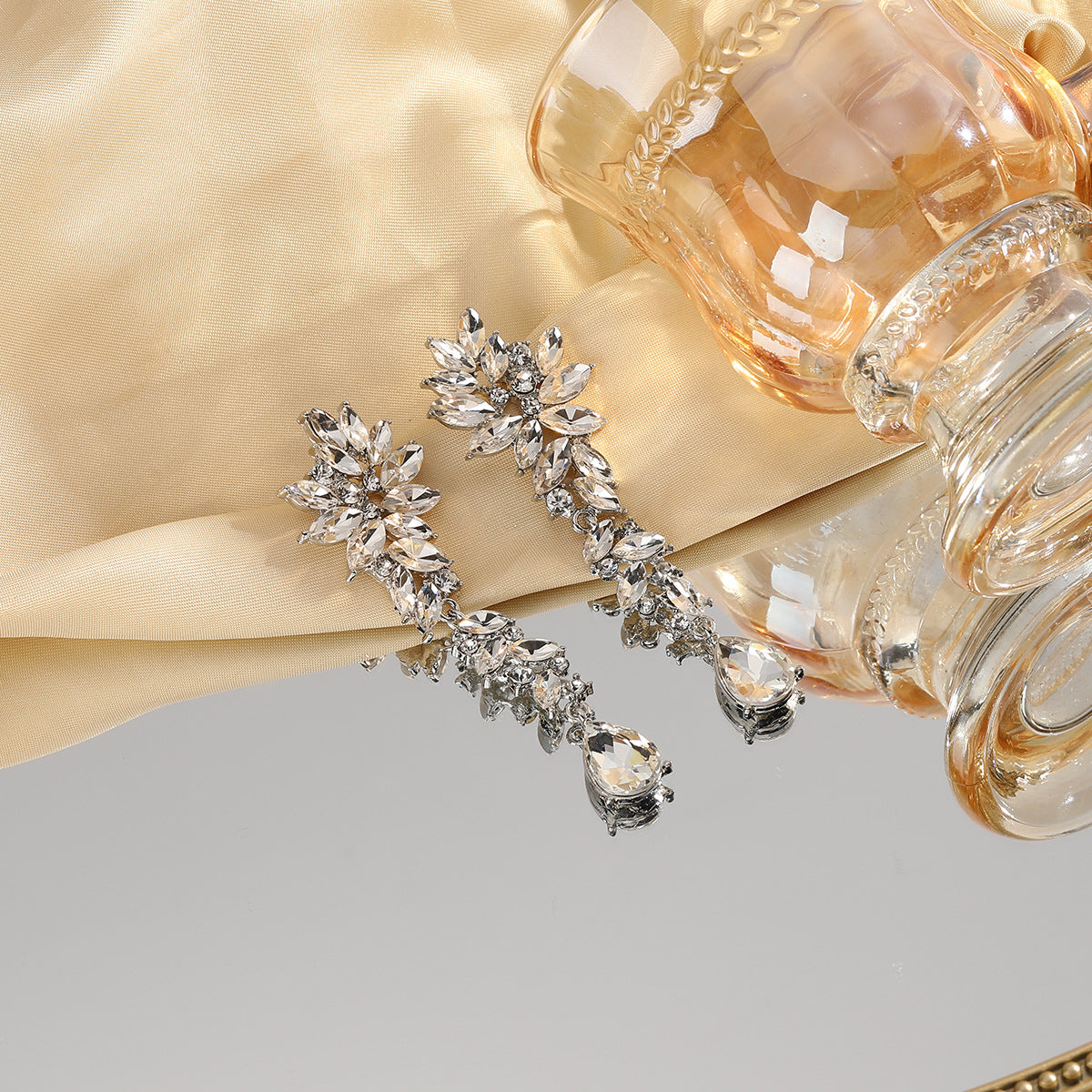 Wholesale Full Diamond Oval Tassel Earrings Luxury Earrings ACC-ES-YiN002