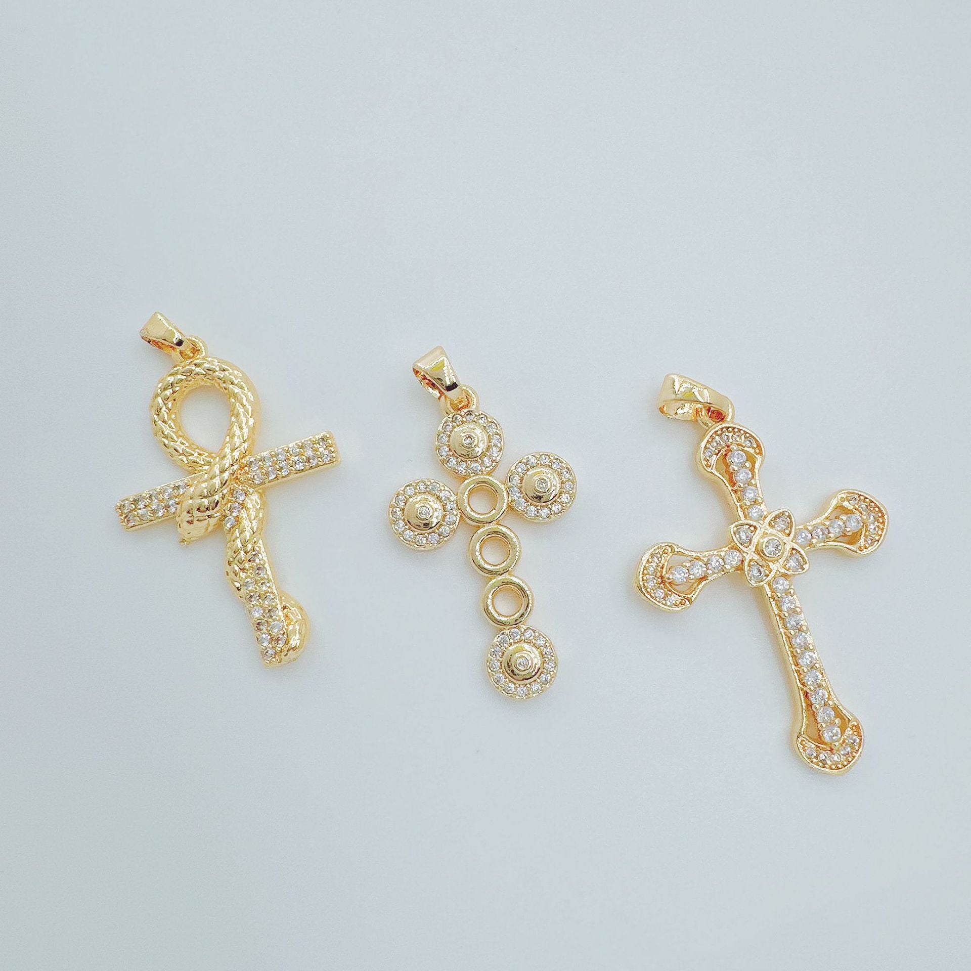Wholesale Trendy Copper Gold Plated Zircon Pendant Necklace Fashion Accessory