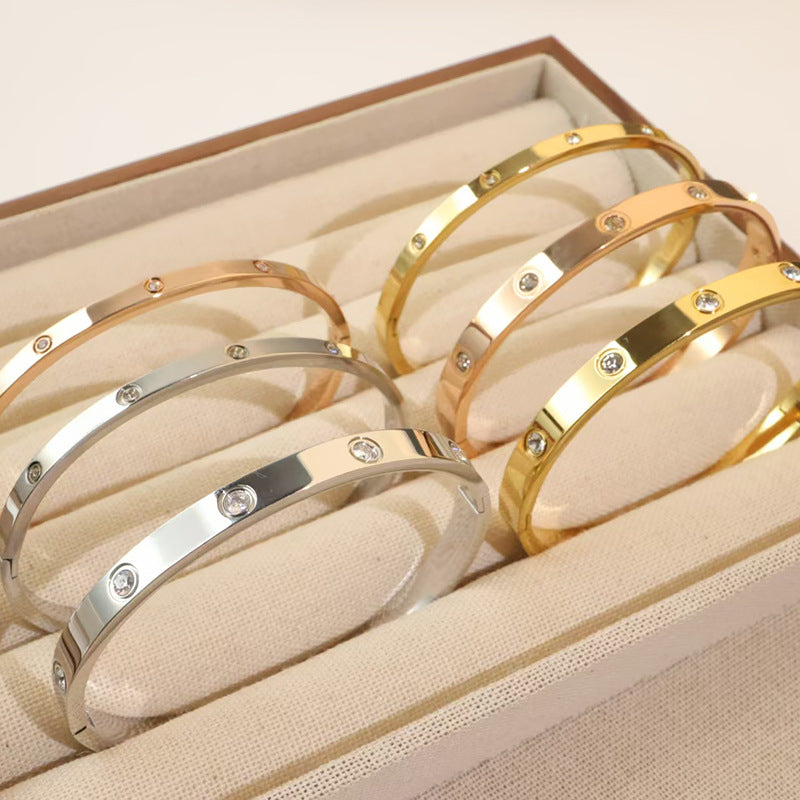 Wholesale Silver Titanium Steel Diamond Buckle Bracelet Fashion Accessory for Everyday Gift