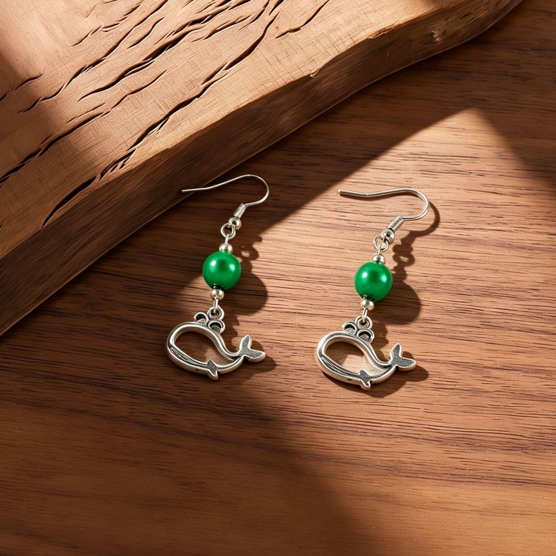 Wholesale Cross-Border European and American Ocean-Style Creative Whale Pendant Earrings for Women,  High-End Gemstone Beaded Earrings with a Sense of Luxury