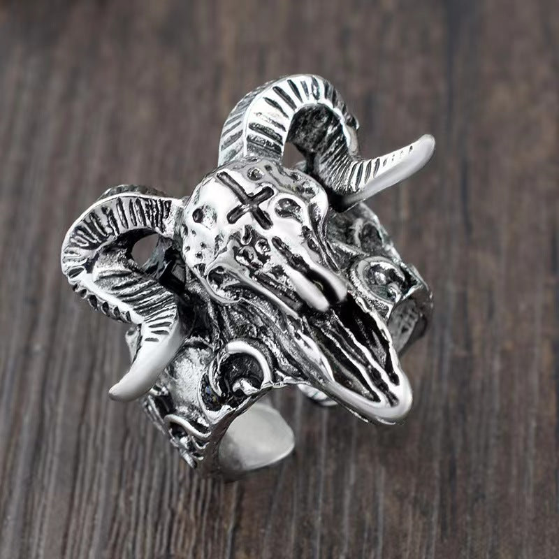 Wholesale Alloy Electroplated Goat Head Ring Vintage Style for Men Women Fashion Accessory