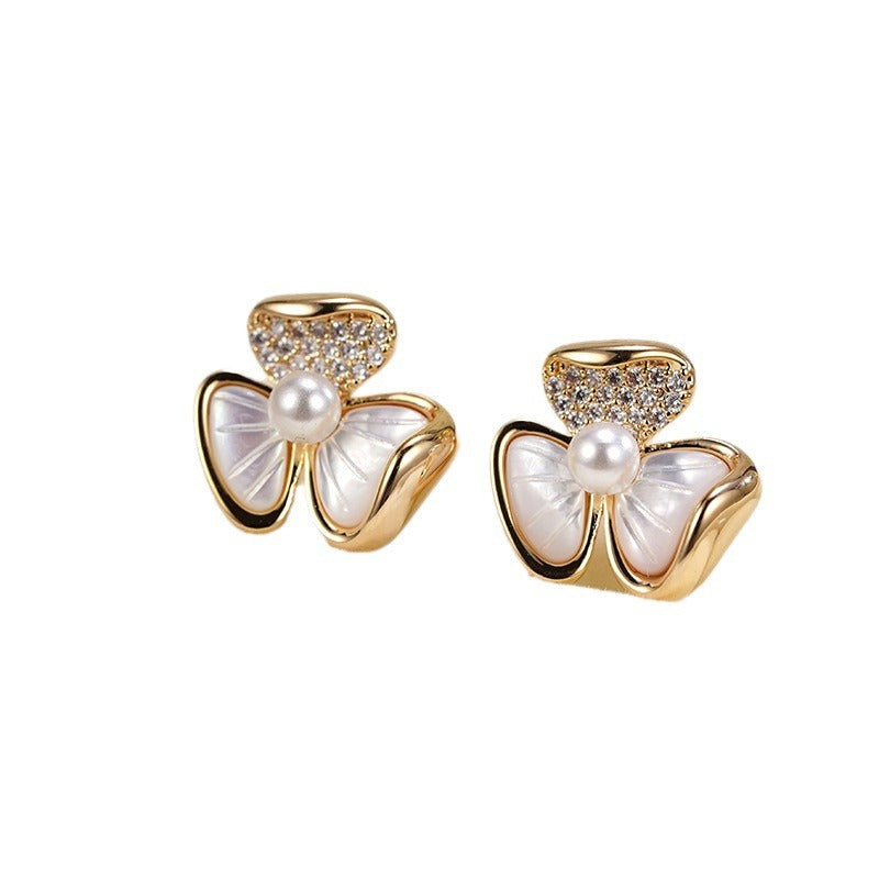 Wholesale S925 Silver Needle Earrings Flower Light Luxury Earrings