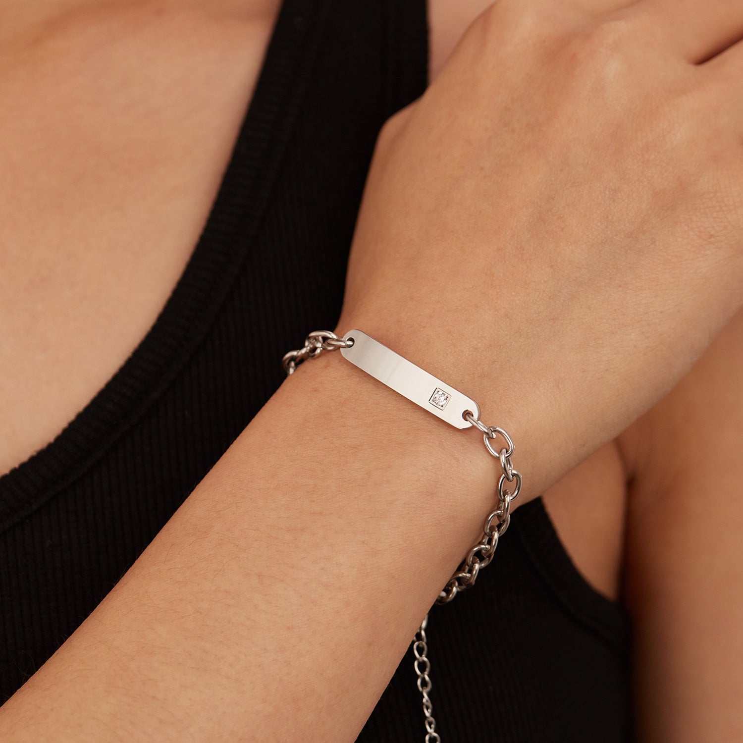 Bracelet accessoires de plaques incurvées en acier en acier en gros titane