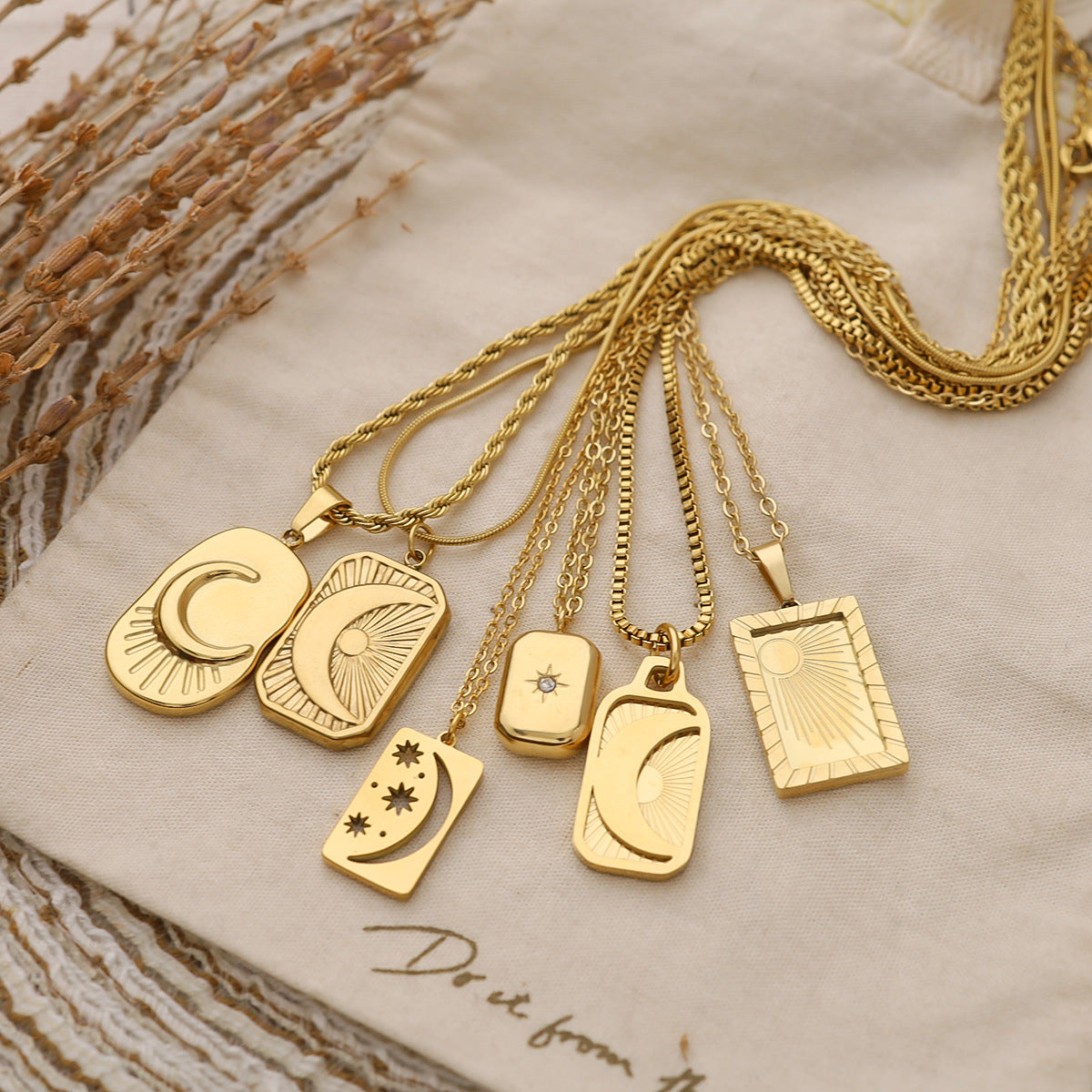 Wholesale  retro necklace titanium steel l gold-plated plain chain pendant necklace