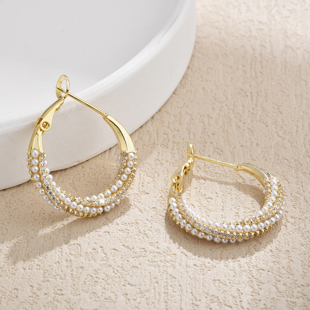 Wholesale Pearl inlaid with diamond twisted circular hoop earrings