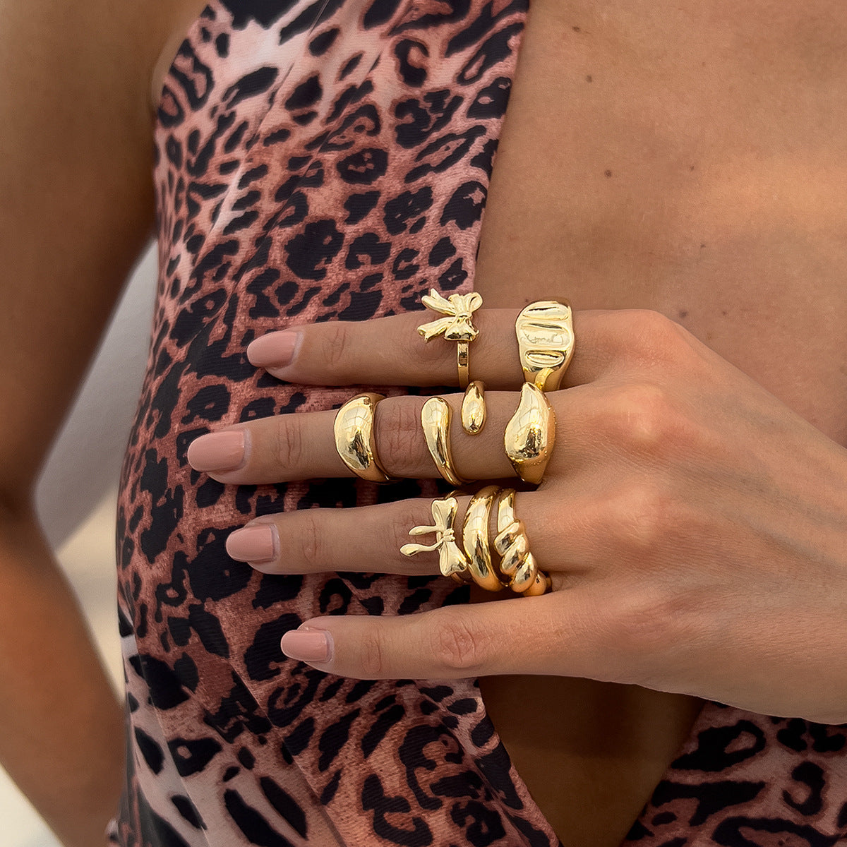 Wholesale Geometric three-dimensional cross-opening smooth alloy ring set