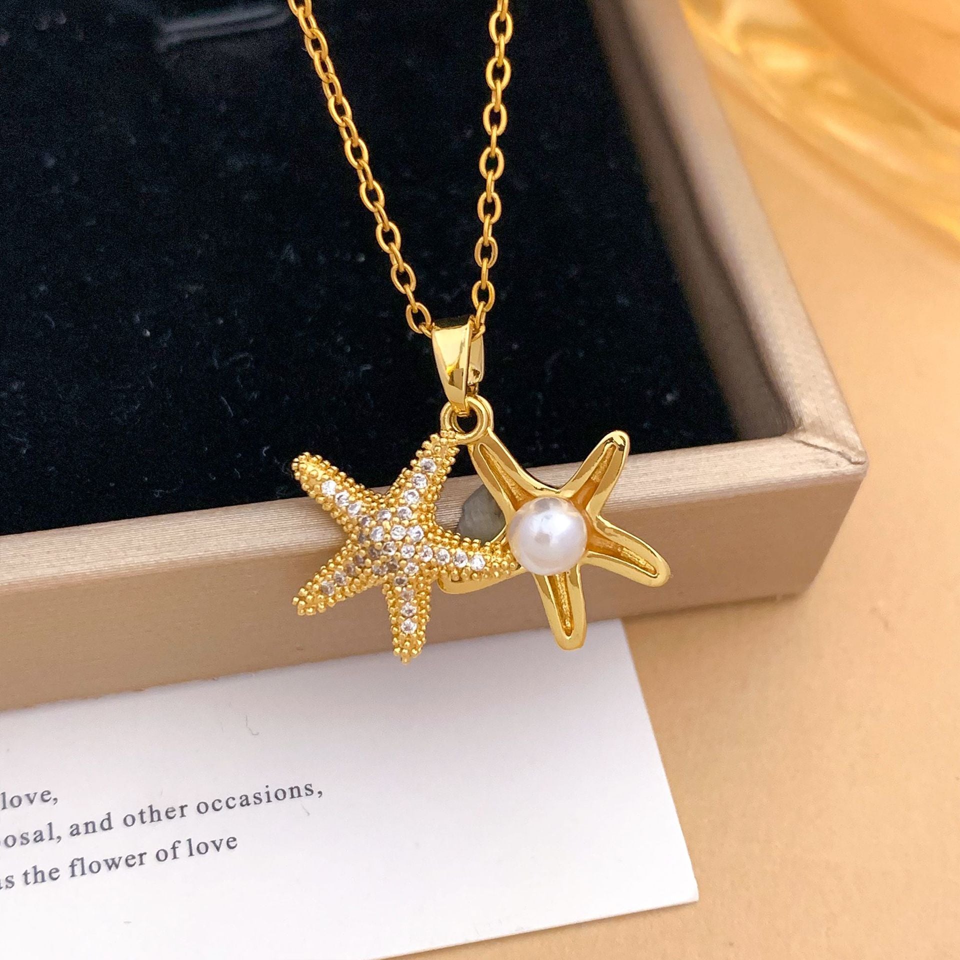 Wholesale Fashion Real Gold Plated Shell Pearl Pendant Necklace,  Titanium Steel Choker Jewelry Accessory