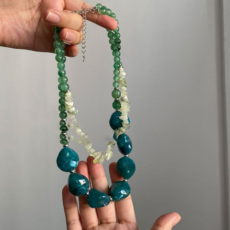 Wholesale Green Irregular Resin Pendant Necklace Geometric Design Fashion Accessory Boutique