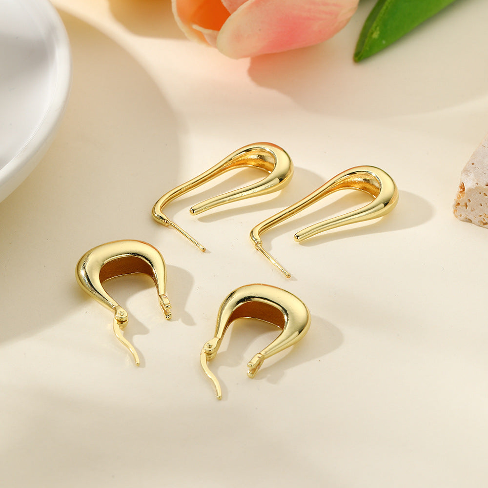 Wholesale plated 18K gold hollow U-shaped earrings