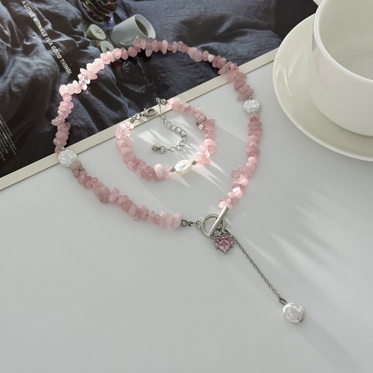 Wholesale Asymmetrical Pink Gravel Beaded  Heart Pendant Ot Buckle Necklace