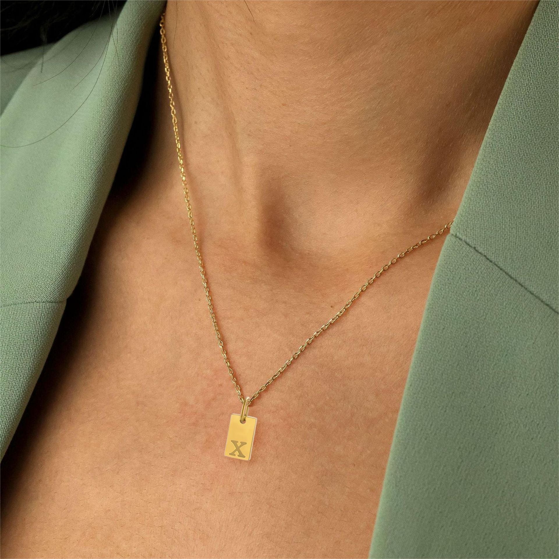 Wholesale 26 English letters stainless steel gold-plated pendant