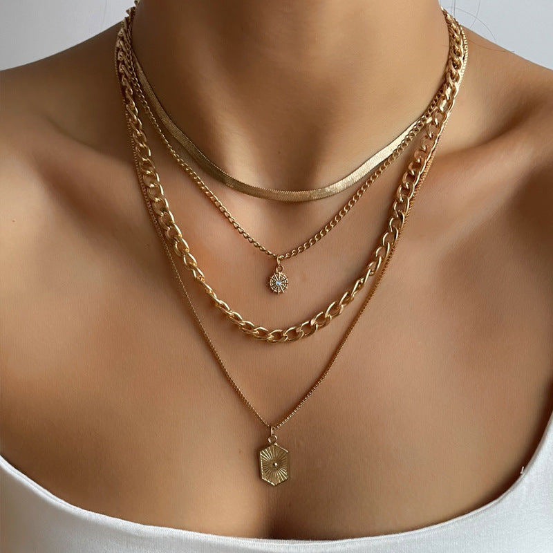 Wholesale Trendy Geometric Rhinestone Pendant Necklace Zinc Alloy Multi-Layer Layering Jewelry Boutique Resale