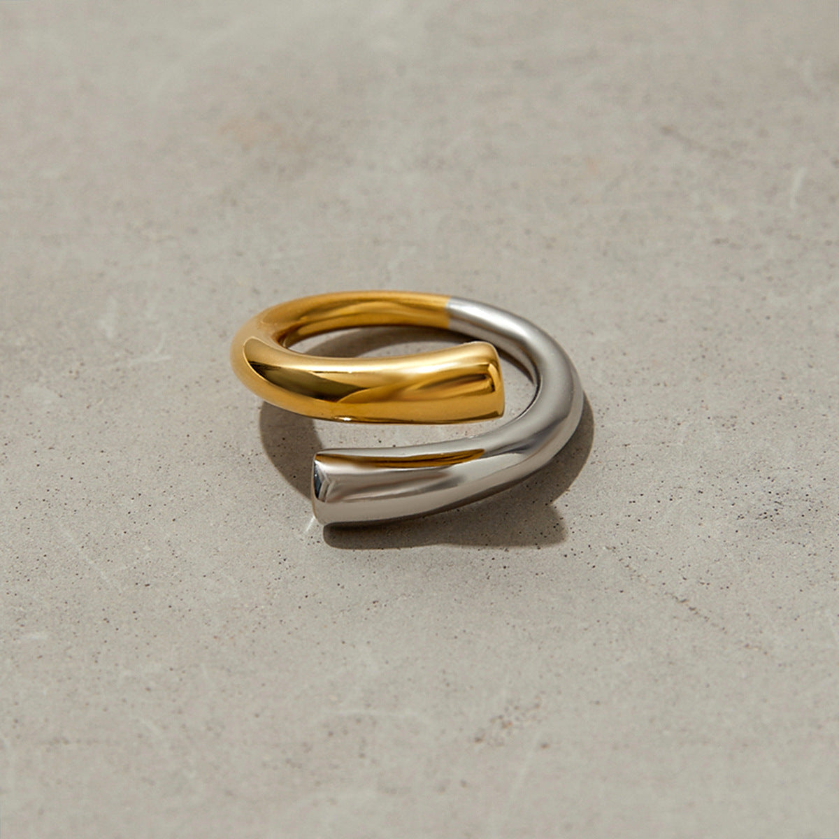 Wholesale 18K Gold Stainless Steel Color Matching Glossy Rings