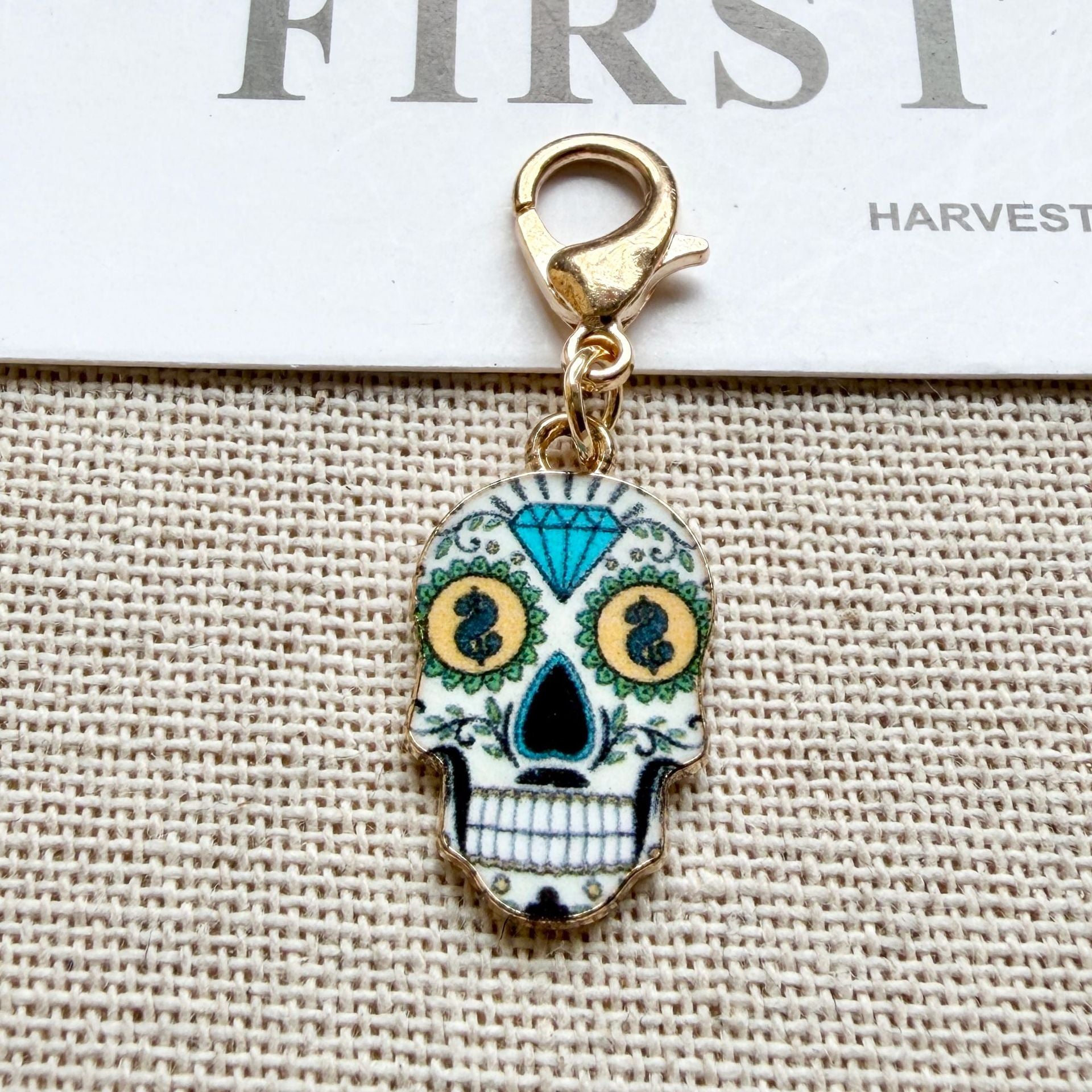 Wholesale Day of the Dead Skull Alloy Pendant Lobster Clasp Fashion Accessory Gift