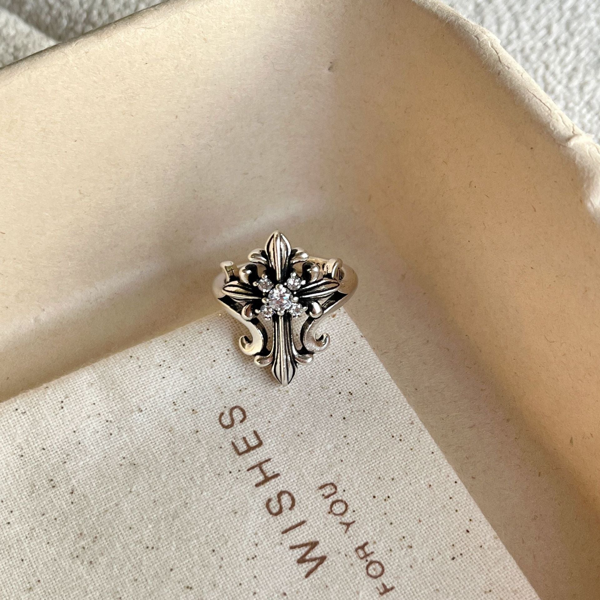 Wholesale Vintage Copper Cross Star Adjustable Ring for Women Fashion Jewelry Accessory