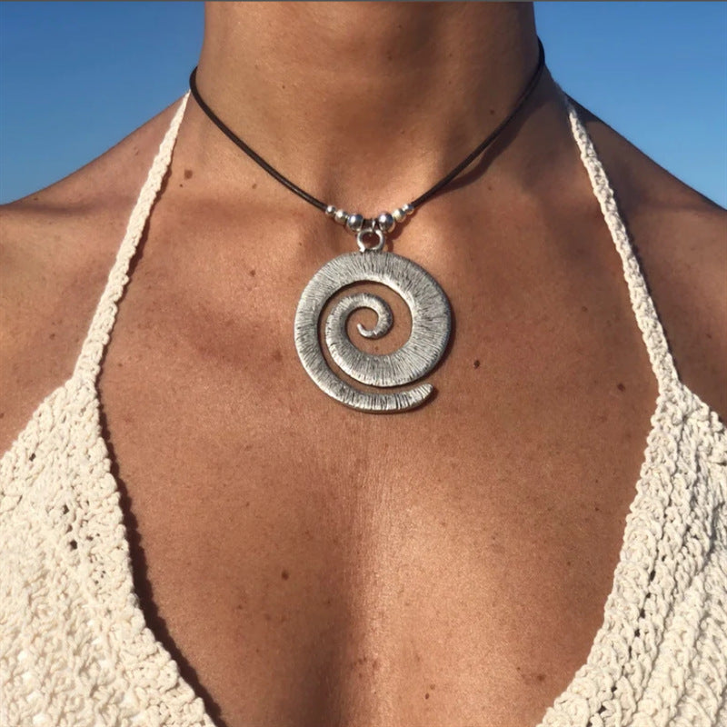Wholesale Bohemian Retro Spiral Symbol Necklace Alloy Wax Rope Chain Ancient Silver Party Gift Fashion Jewelry Accessory