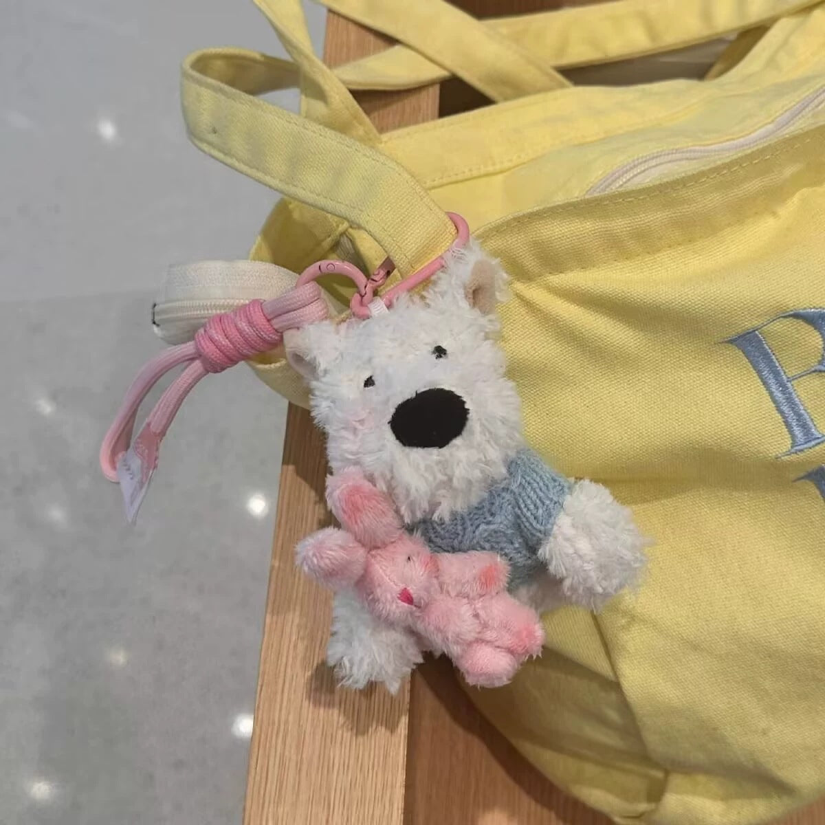 Wholesale Cute Flower  Puppy Plush Keychain