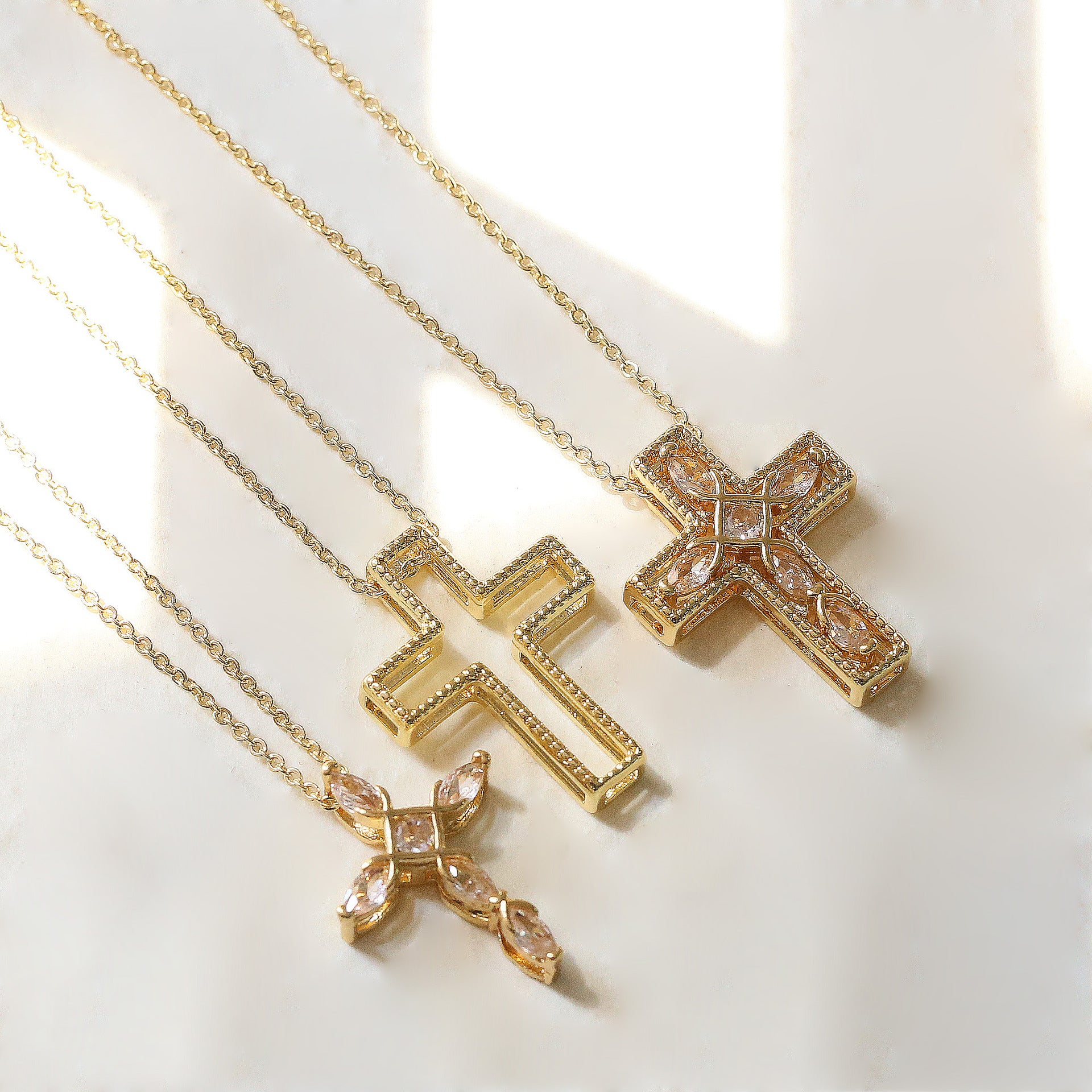 Wholesale  Micro-inlaid Zircon 18k Gold Detachable Combination Cross Pendant Necklace