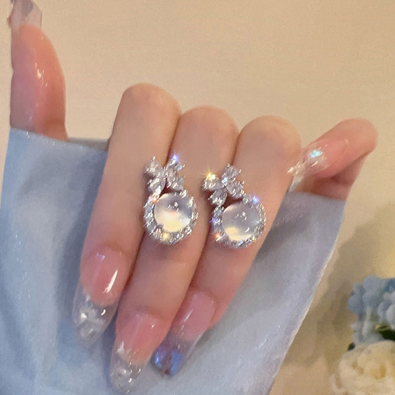 Wholesale  natural white jade ear clip earrings