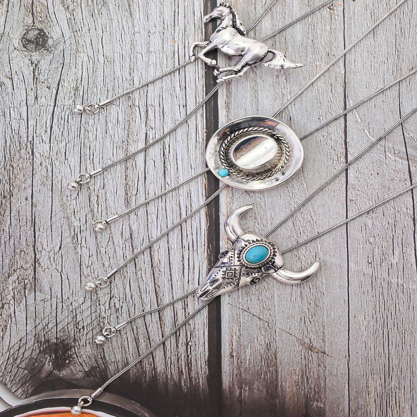 Wholesale Retro Western Cowboy Hat Pendant Layering Necklace For Women Fashion Jewelry Gift