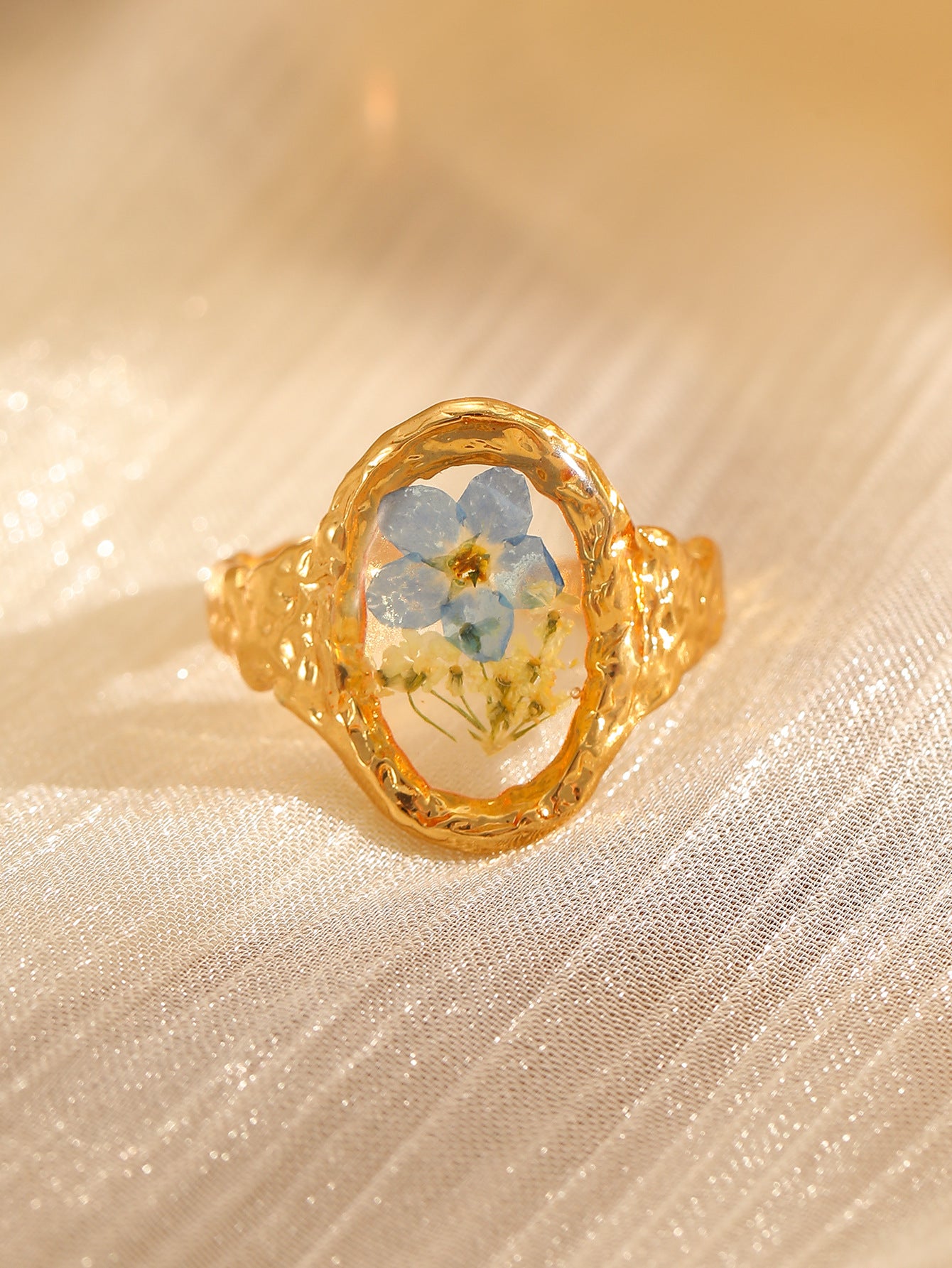 Wholesale 304 Stainless Steel Flower Ring Gold Electroplated Fashion Jewelry Accessory for Everyday Wear