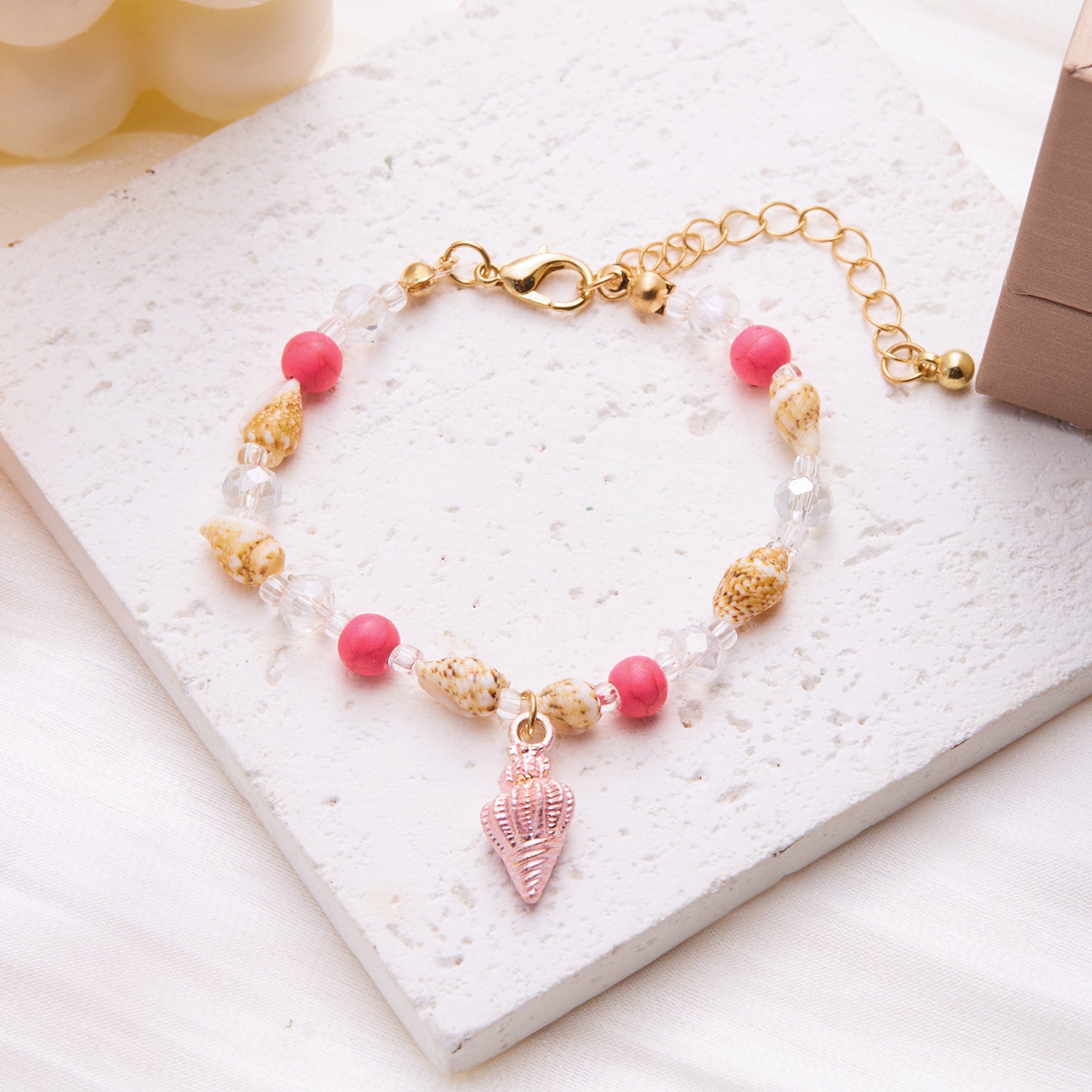 Wholesale  Bohemian Beach Vacation Marine Foot Fashion Conch Rice Bead Shell Beaded Necklace