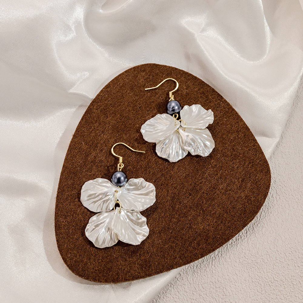 Wholesale Shell Luxury Pearl Earrings