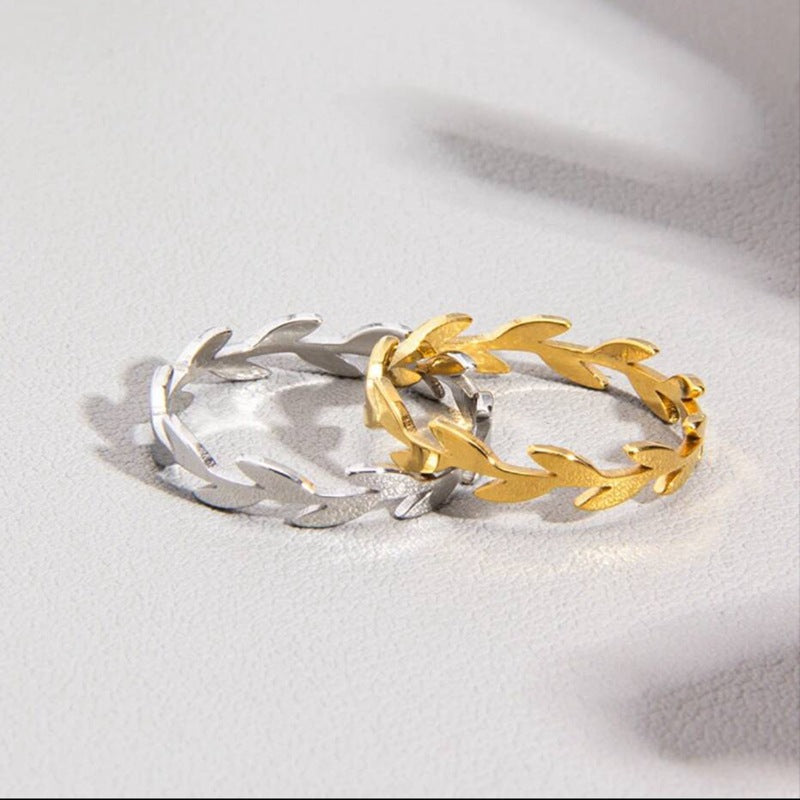 Wholesale Titanium steel hollow leaves wheat ear flower ring