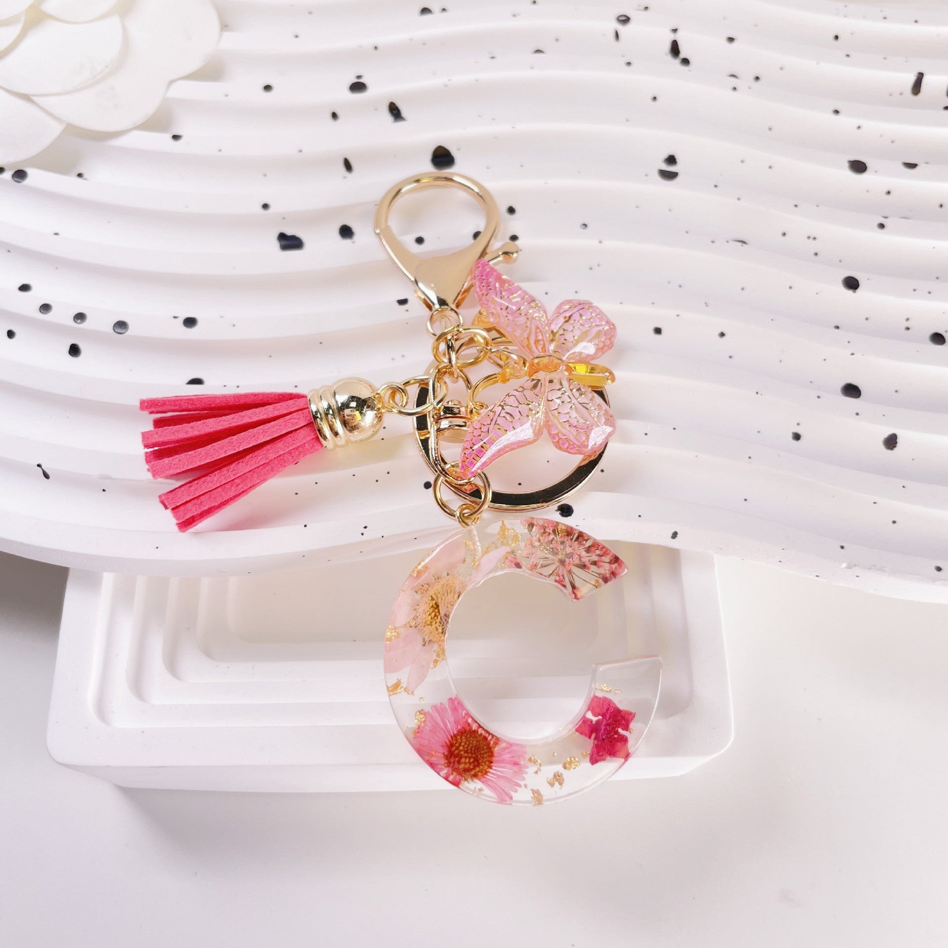 Wholesale Pink Daisy Letter Keychains Butterfly Tassel Keychain ACC-KC-Jiay001