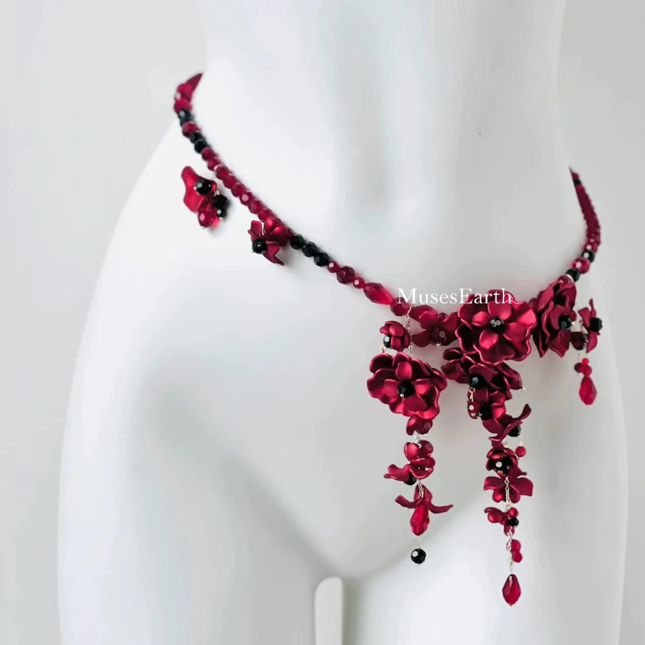Wholesale Red flower luxury necklace