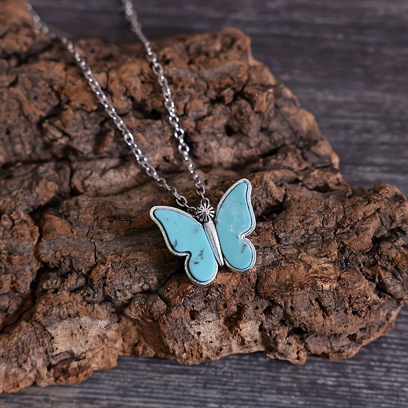 Wholesale Simple Blue Butterfly Turquoise Necklace Zinc Alloy Electroplated Boutique Resale Jewelry Accessory