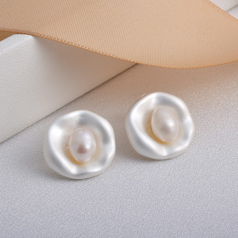 Wholesale S925 Silver Needle Retro  Pearl Earrings