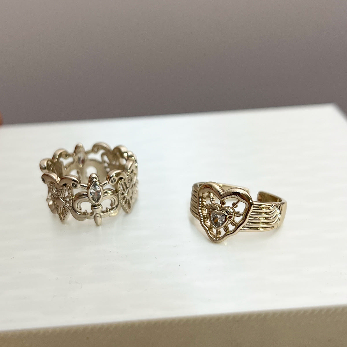 Wholesale Vintage Hollow Heart Ring Adjustable Coffee Gold Copper Fashion Jewelry Accessory