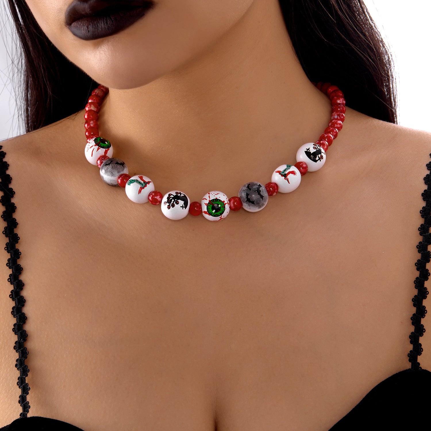 Großhandel Halloween Blood Drop Halskette Geister lustiger Schädel Spinnen Anhänger Schlangeblatt Kette