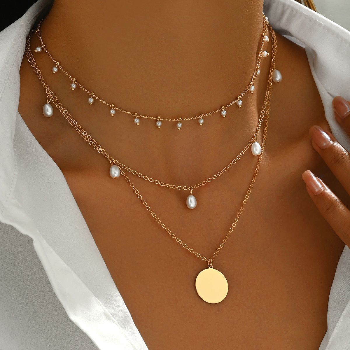 Wholesale multi-layered  niche pendant necklace