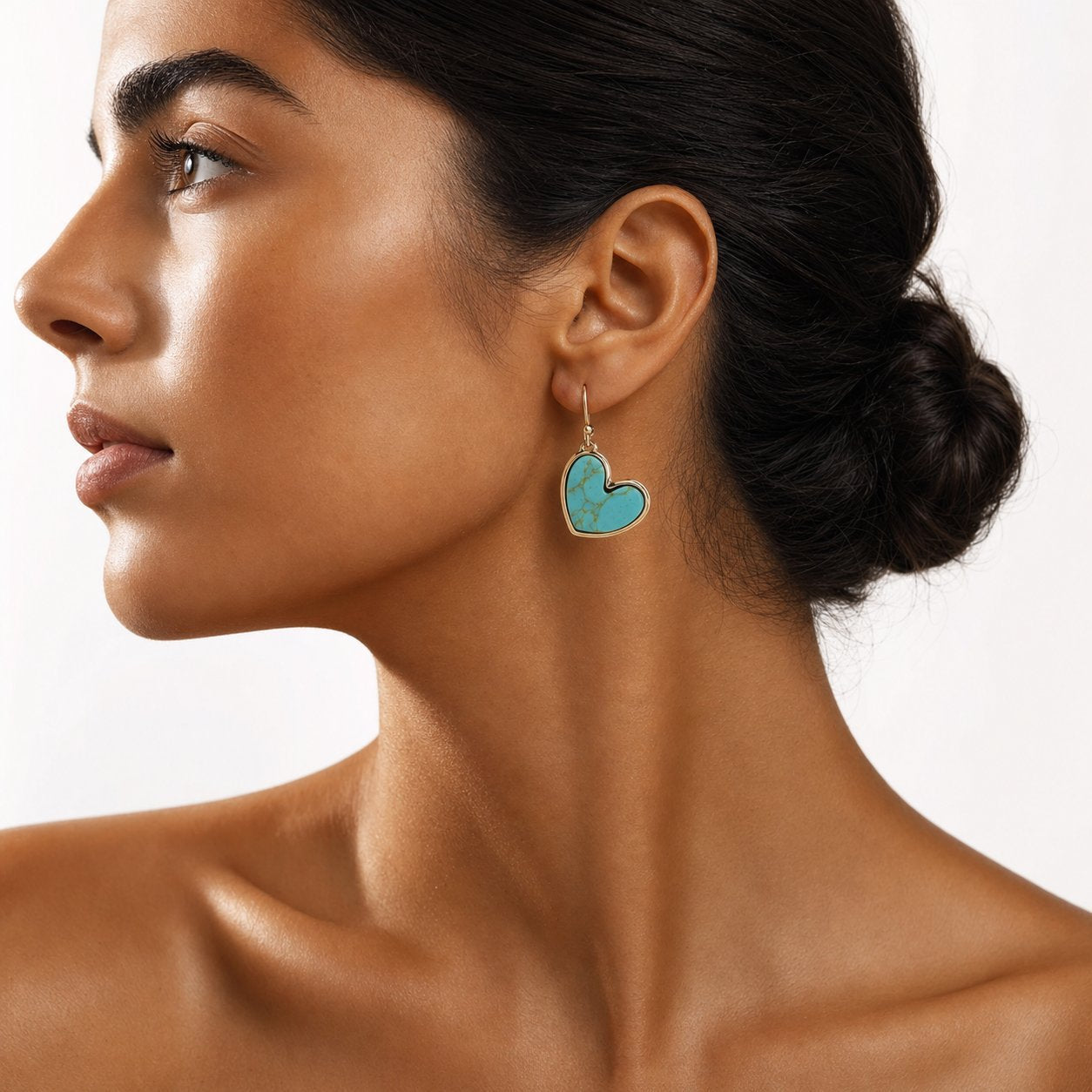 Wholesale Retro Heart-Shaped Turquoise Earrings Fashion Jewelry Accessory for Women Gift