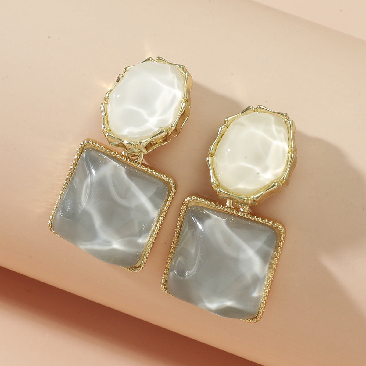 Wholesale Trendy Resin Water Ripple Earrings,  French Style Fashion Jewelry for Everyday Wear