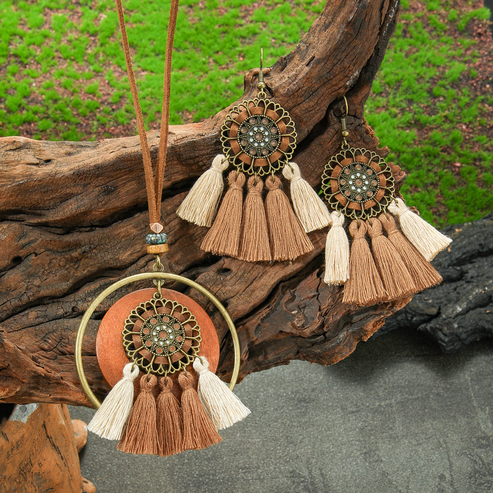 Wholesale Alloy Electroplated Bohemian Jewelry Set Earrings Necklace for Women Fashion Accessory