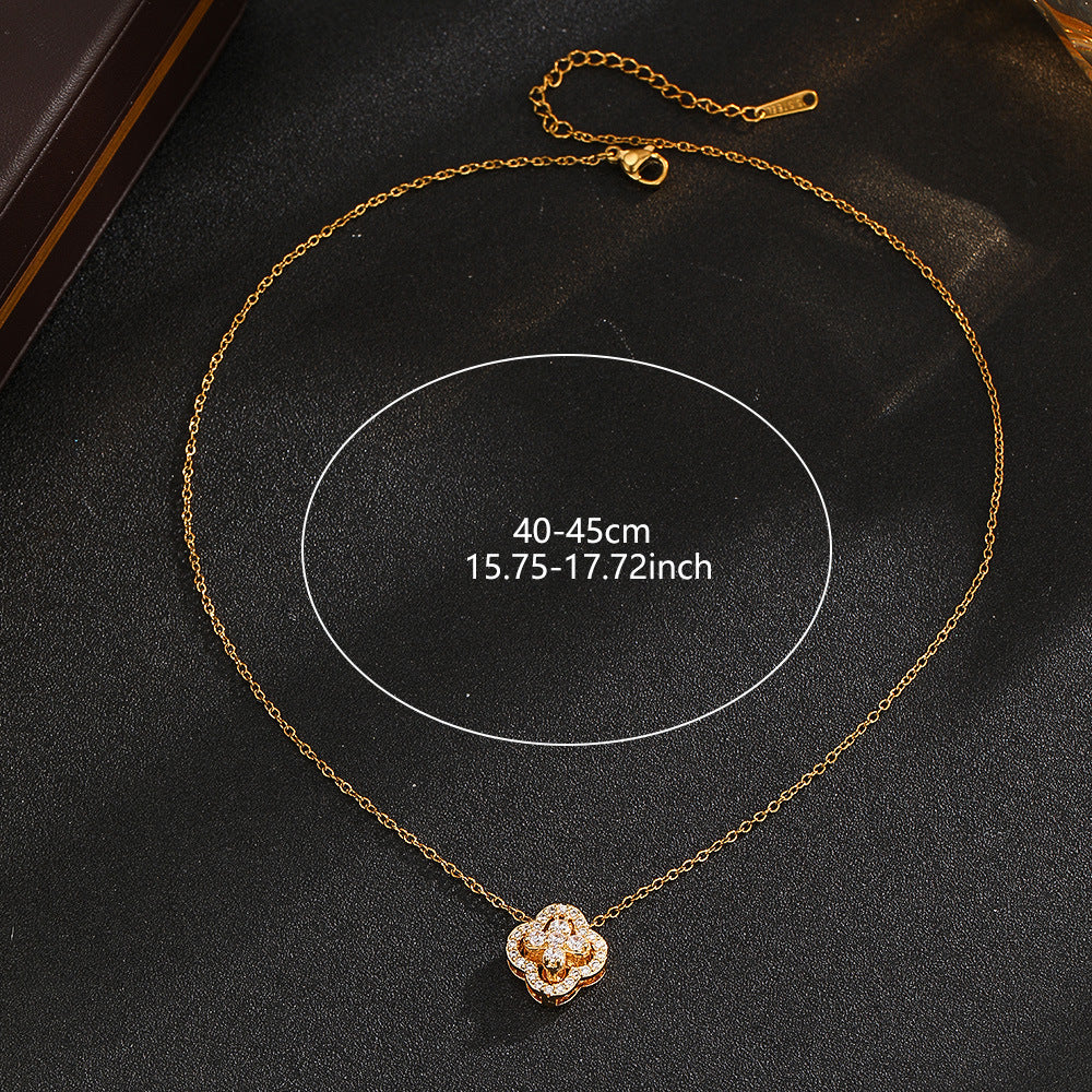 Wholesale Stylish Four Leaf Clover Necklace Gold Electroplated Pendant Everyday Wear Jewelry Accessory For Boutique Resale