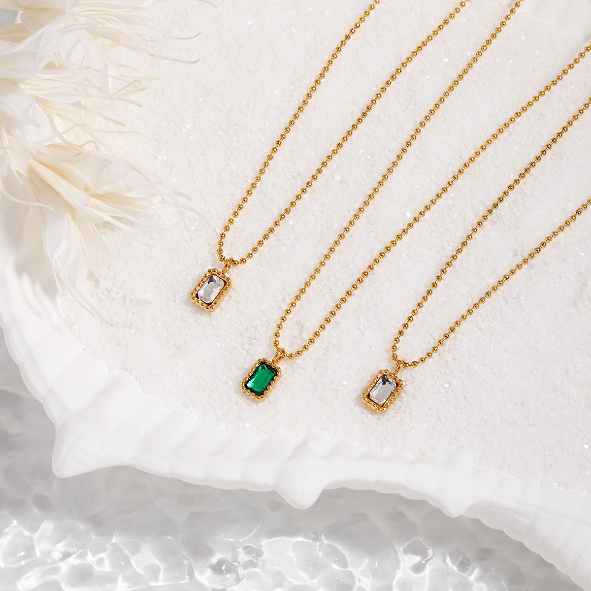 Wholesale Titanium Steel PVD Gold Plated Light Luxury  Necklace