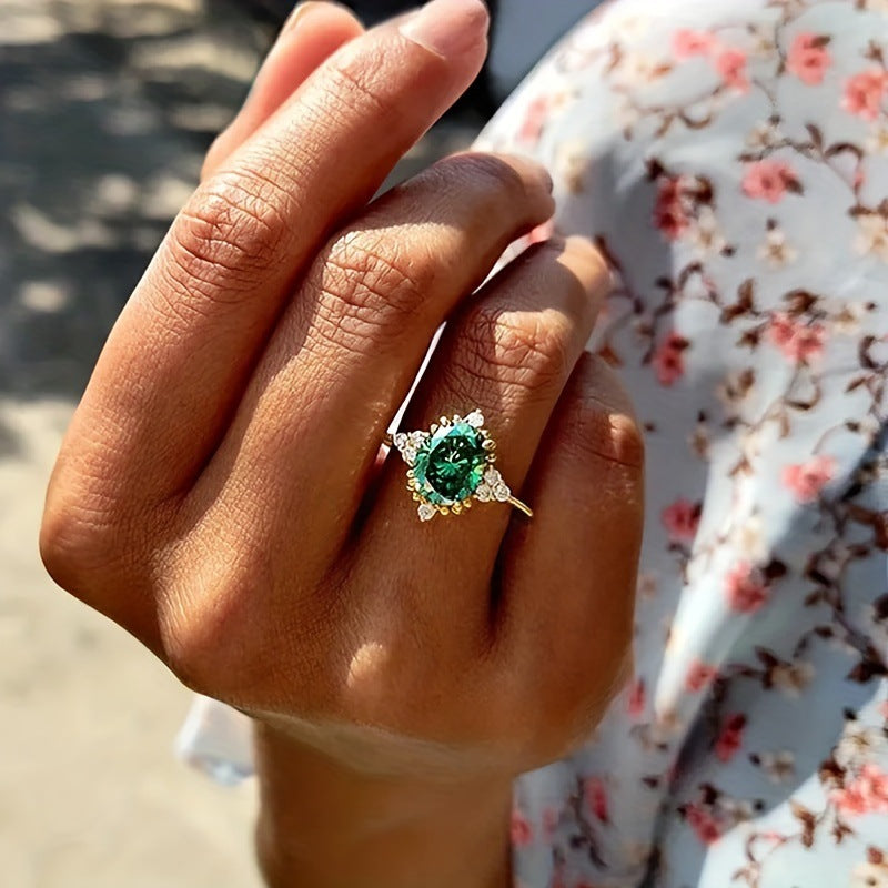 Wholesale Stylish French Retro Green Electroplated Copper Ring For Women Jewelry Accessory