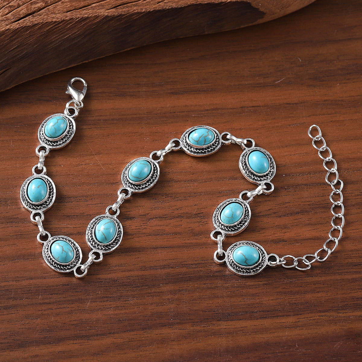 Wholesale Electroplated Zinc Alloy Turquoise Inlay Retro Bohemian Bracelet for Women Everyday Jewelry Accessory