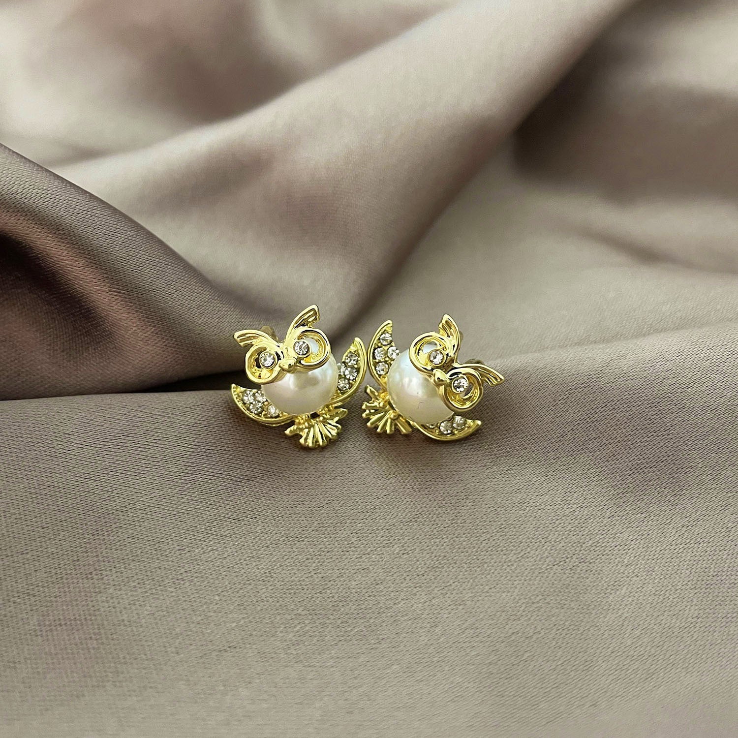 Wholesale Versatile Little Horse Wings Moon Star Full Drill Earring